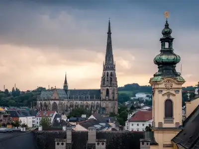 Alternative image text