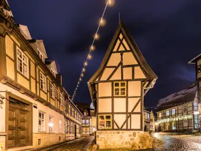 Alternative image text